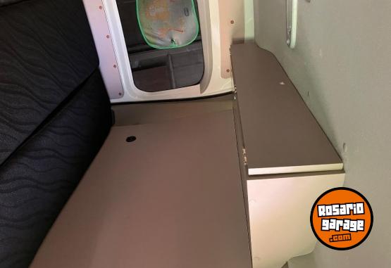 Utilitarios - Toyota Hiace 2022 Diesel 17000Km - En Venta