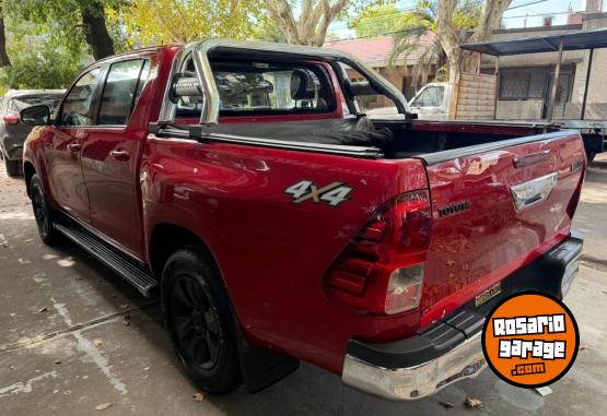 Camionetas - Toyota Hilux Sr 2.8 4x4 2016 Diesel 170000Km - En Venta
