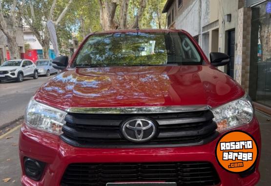 Camionetas - Toyota Hilux Sr 2.8 4x4 2016 Diesel 170000Km - En Venta