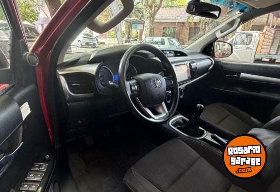 Camionetas - Toyota Hilux Sr 2.8 4x4 2016 Diesel 170000Km - En Venta