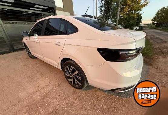 Autos - Volkswagen Virtus 2025 Nafta 30000Km - En Venta
