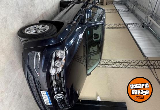 Camionetas - Volkswagen AMAROK CONFORTLINE 180 CV 2017 Diesel 98000Km - En Venta