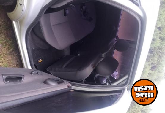 Autos - Chevrolet Corsa 2013 Nafta 137600Km - En Venta