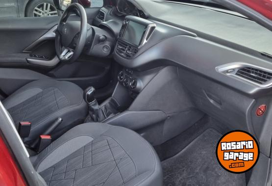 Autos - Peugeot 208 2016 Nafta 73000Km - En Venta