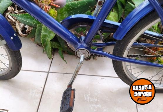 Deportes - Bicicleta R20 Juvenil/ Infantil Azul Chopper Con Rueditas (Usado) - En Venta