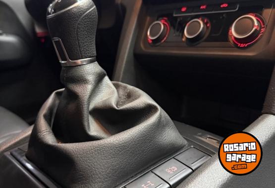 Camionetas - Volkswagen Amarok Trendline 4x2 2025 Diesel 50000Km - En Venta