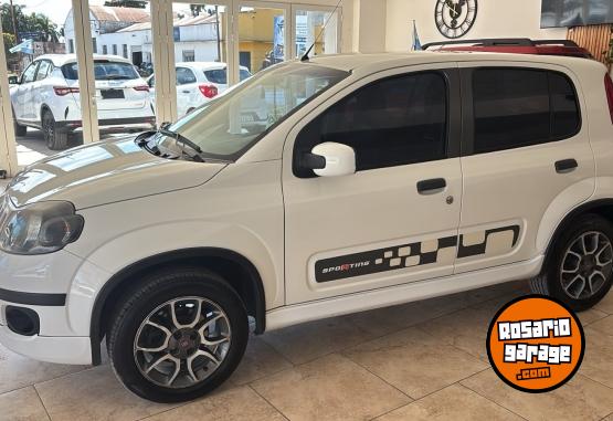 Autos - Fiat UNO SPORTING 2012 Nafta 140000Km - En Venta