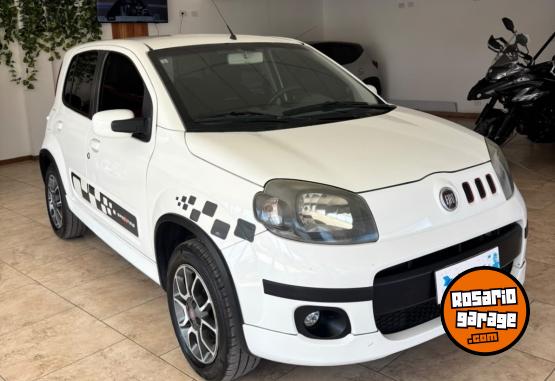 Autos - Fiat UNO SPORTING 2012 Nafta 140000Km - En Venta