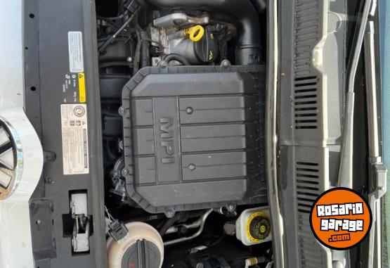 Autos - Volkswagen Up Highline 2014 Nafta 100000Km - En Venta
