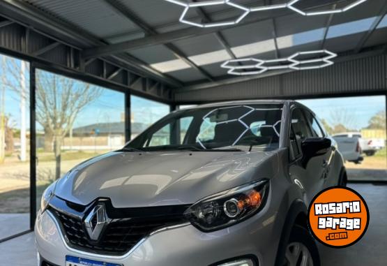 Autos - Renault CAPTUR 2017 Nafta 117000Km - En Venta