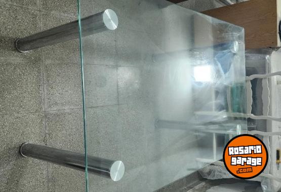 Hogar - Mesa comedor moderna vidrio templado patas cromadas - En Venta