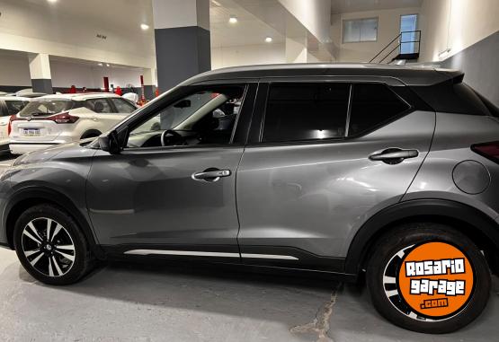 Autos - Nissan KICKS PLAY ADVANCE 2022 Nafta 43000Km - En Venta