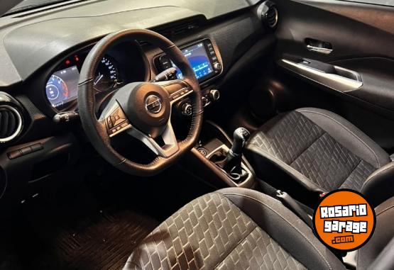 Autos - Nissan KICKS PLAY ADVANCE 2022 Nafta 43000Km - En Venta