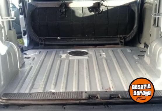 Utilitarios - Renault Kangoo 2012 Diesel 225000Km - En Venta