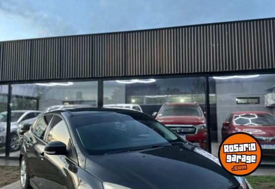 Autos - Ford FOCUS SE PLUS 2014 Nafta 143000Km - En Venta