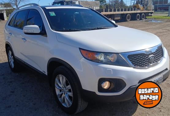 Camionetas - Kia sorento 2012 Nafta 210000Km - En Venta