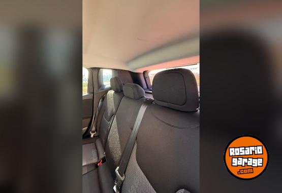Camionetas - Otra marca 095-RENEGADE SPORT 1.8 2017 Nafta 69000Km - En Venta