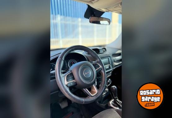 Camionetas - Otra marca 095-RENEGADE SPORT 1.8 2017 Nafta 69000Km - En Venta