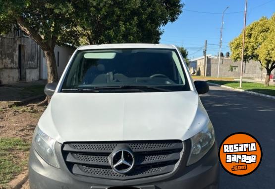 Utilitarios - Mercedes Benz Vito 2015 Diesel 140000Km - En Venta