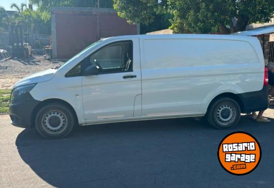Utilitarios - Mercedes Benz Vito 2015 Diesel 140000Km - En Venta