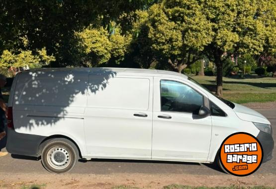 Utilitarios - Mercedes Benz Vito 2015 Diesel 140000Km - En Venta