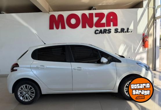 Autos - Peugeot 208 Allure 2019 Nafta 78000Km - En Venta