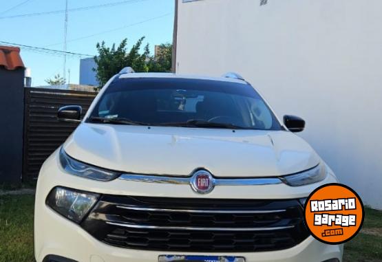Camionetas - Fiat Toro volcano at 4x4 2017 Diesel 200000Km - En Venta