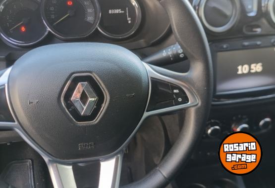 Utilitarios - Renault Kangoo 2022 GNC 83000Km - En Venta