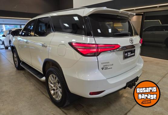 Camionetas - Toyota SW4 SRX 2.8L 4X4 AT 2021 2021 Diesel 161000Km - En Venta