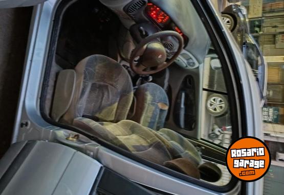 Autos - Renault Scenic 1.6 NAFTA 2005 Nafta 280000Km - En Venta