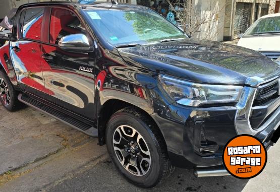 Camionetas - Toyota hilux SRV 4x4 2022 Diesel 69000Km - En Venta