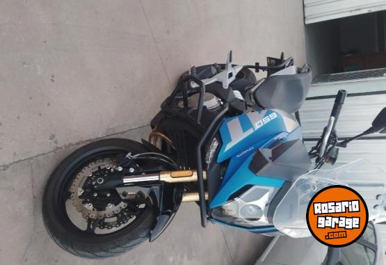 Motos - CF 650 mt 2023 Nafta 8000Km - En Venta