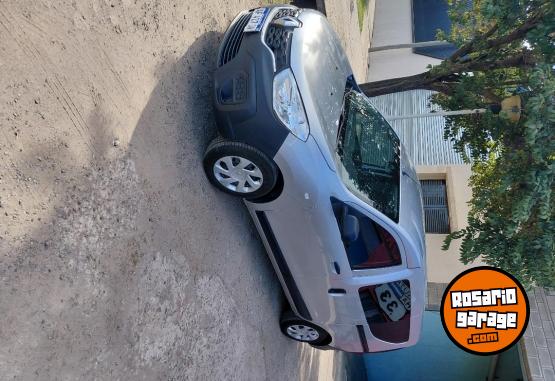 Utilitarios - Renault Kangoo Mixta 2022 Nafta 58000Km - En Venta