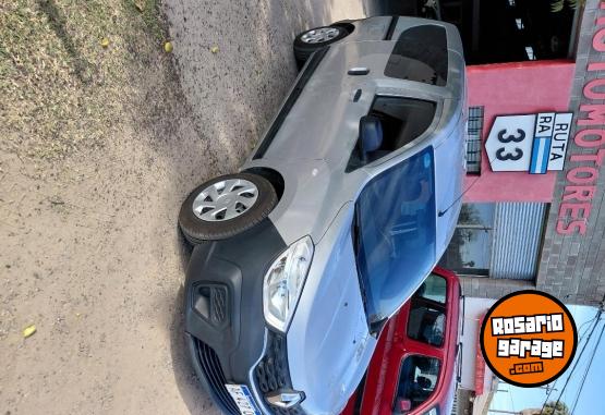 Utilitarios - Renault Kangoo Mixta 2022 Nafta 58000Km - En Venta