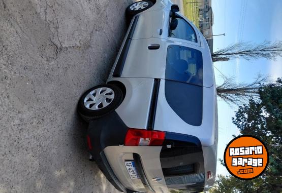 Utilitarios - Renault Kangoo Mixta 2022 Nafta 58000Km - En Venta