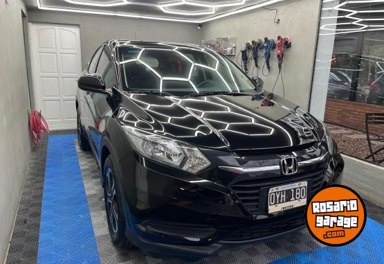 Autos - Honda HRV 2015 Nafta 145000Km - En Venta