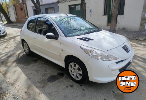 Autos - Peugeot 207 2012 Nafta 150000Km - En Venta