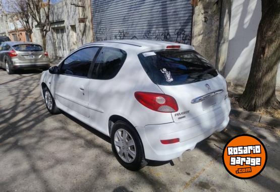 Autos - Peugeot 207 2012 Nafta 150000Km - En Venta