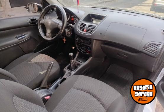 Autos - Peugeot 207 2012 Nafta 150000Km - En Venta