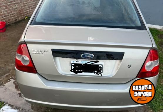 Autos - Ford fiesta max ambiente 1.6 2006 Nafta 136000Km - En Venta