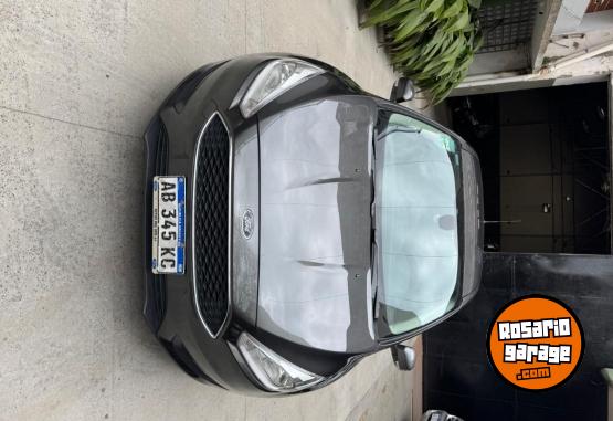 Autos - Ford Focus S 2017 Nafta 124000Km - En Venta
