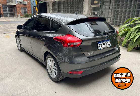 Autos - Ford Focus S 2017 Nafta 124000Km - En Venta