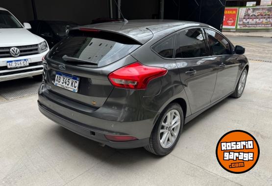 Autos - Ford Focus S 2017 Nafta 124000Km - En Venta