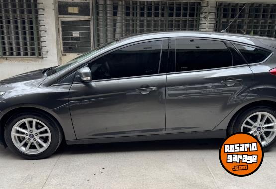 Autos - Ford Focus S 2017 Nafta 124000Km - En Venta