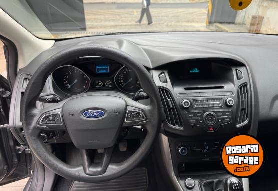 Autos - Ford Focus S 2017 Nafta 124000Km - En Venta