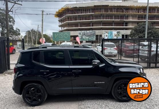 Camionetas - Chrysler RENEGADE 1.8 SPORT 4X2 AT 2023 Nafta - En Venta