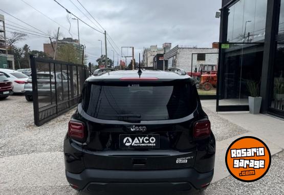 Camionetas - Chrysler RENEGADE 1.8 SPORT 4X2 AT 2023 Nafta - En Venta