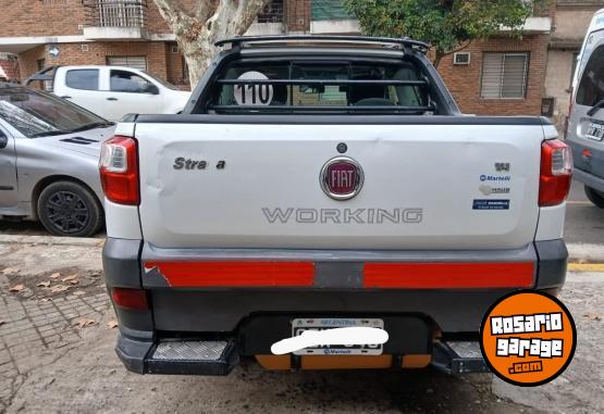 Camionetas - Fiat Strada working 2015 GNC 135000Km - En Venta