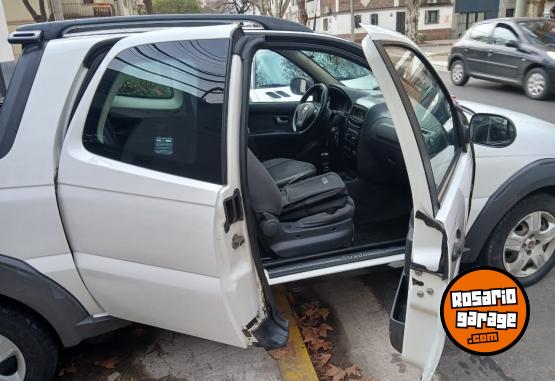 Camionetas - Fiat Strada working 2015 GNC 135000Km - En Venta