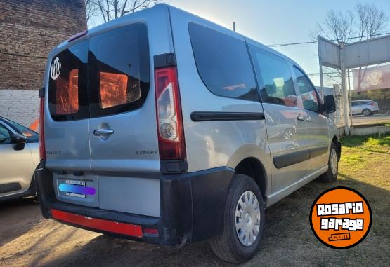 Utilitarios - Peugeot Expert 2014 Diesel 250000Km - En Venta
